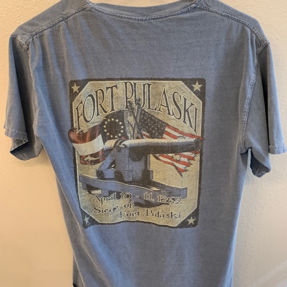 All vintage medium shirts, barely worn. Maximum 5 times for each. All $4.99 - Picture 15 of 16